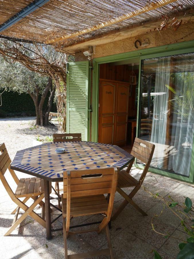 Domaine Du Lac De La Vallee La Roquette-sur-Siagne 外观 照片